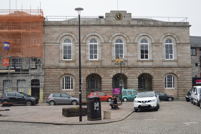 File:Custom House - geograph.org.uk - 5620064.jpg